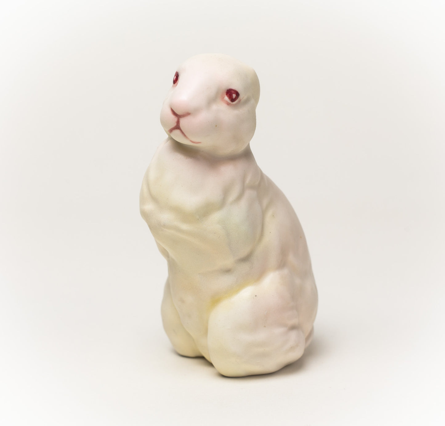 Debra Broz – White Rabbit, No. 25, 2019