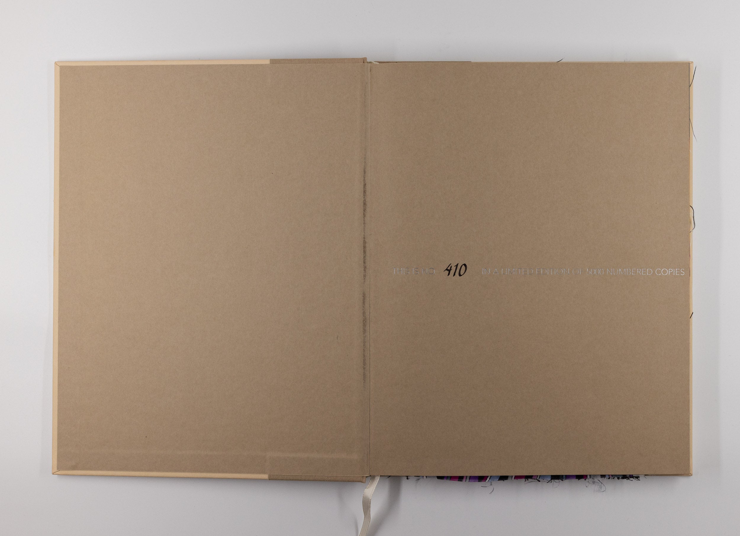 Visionaire 22 Chic – Mario Testino [Signed, 1st Ed.] – Track 16