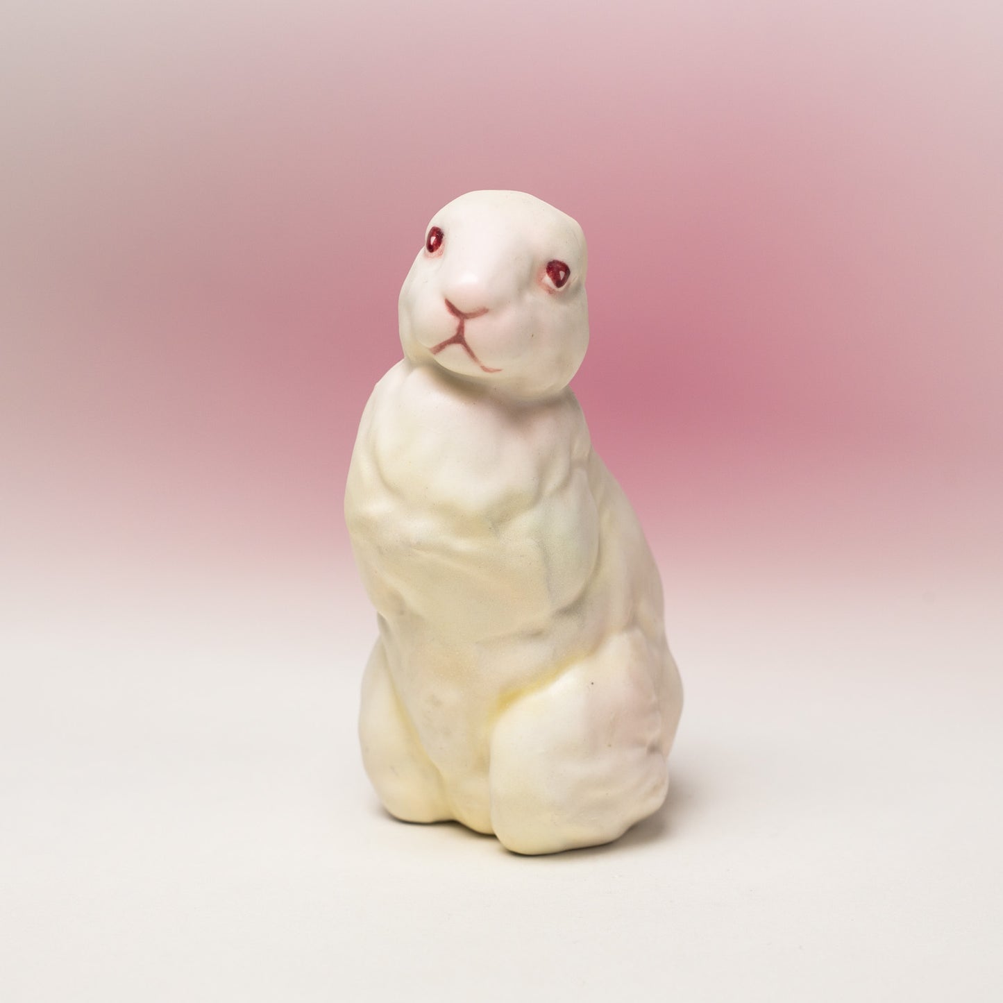 Debra Broz – White Rabbit, No. 25, 2019